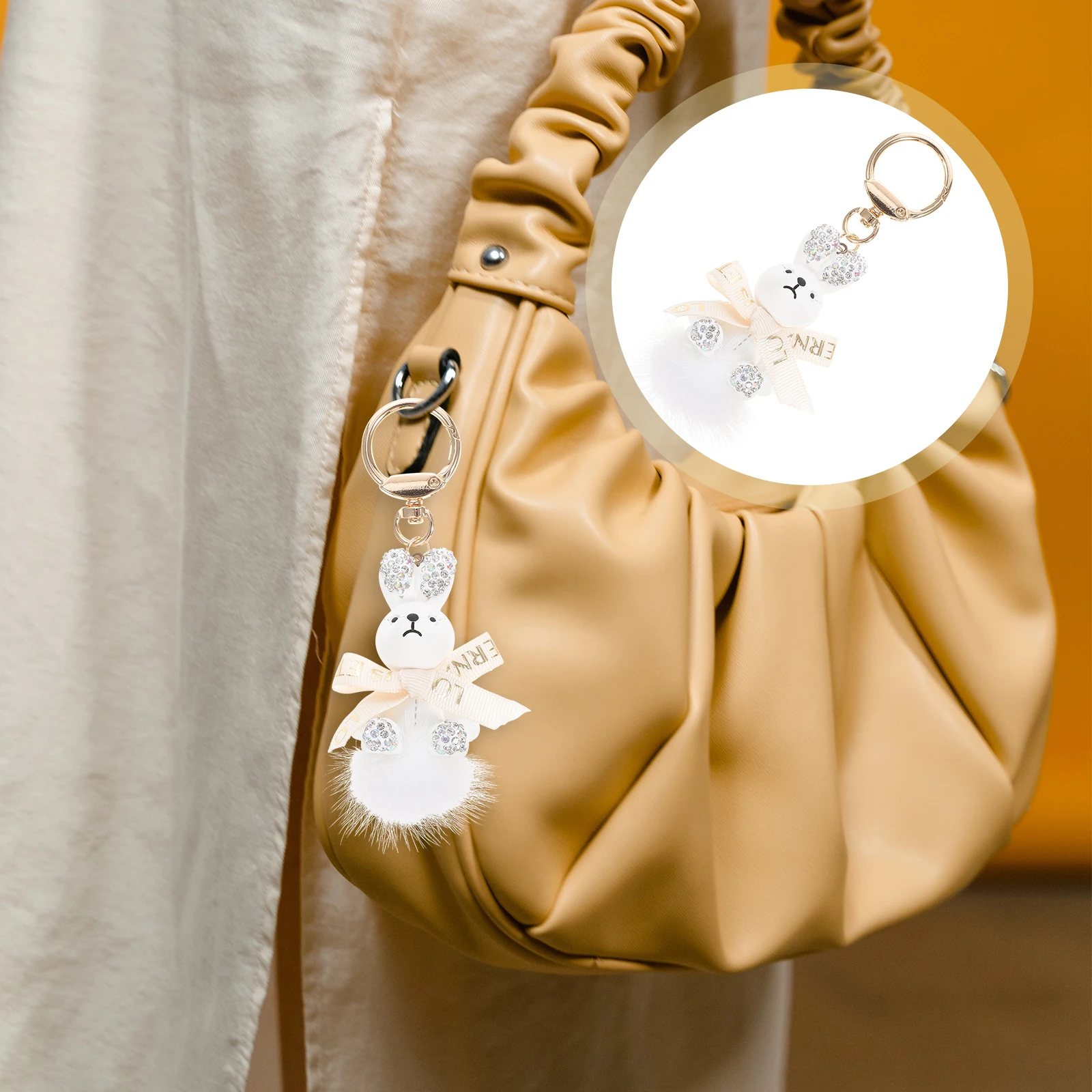 

1pcs Rabbit Keychain Lovely Bunny Keychains Zinc Alloy Bag Pendant Gifts Rabbit Keyring Backpack Decorations Metal Kids Keychain