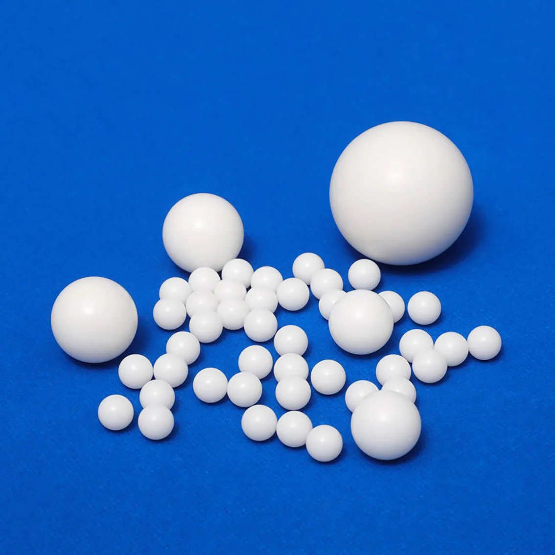 

1-100pcs White POM Plastic Ball 2/4/8/10/18/25/30/40/50mm Polyoxymethylene Solid Industrial Plastic Ball