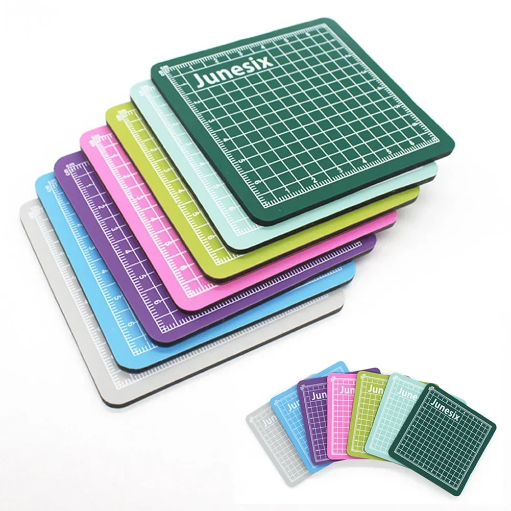 1PC Mini Model Snijmat Graveren Pad PVC Snijplank Matten Papier Snijgereedschap Kunstbenodigdheden Briefpapier Schoolbenodigdheden 8*8cm