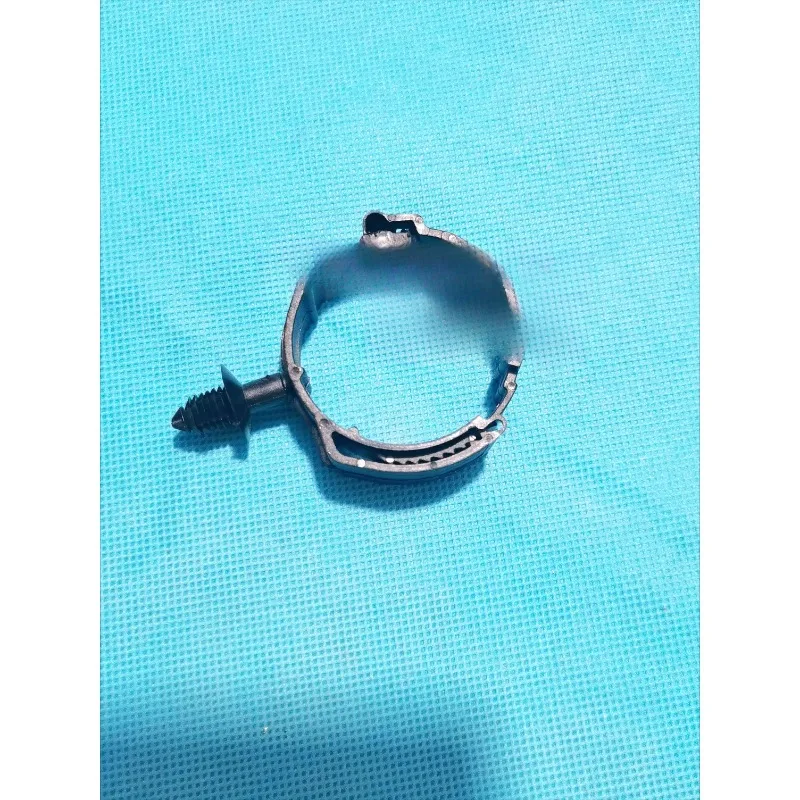 

Зажим для водопроводных труб диаметром 36-40 с резьбовой головкой 7,5-8 мм для Volkswagen