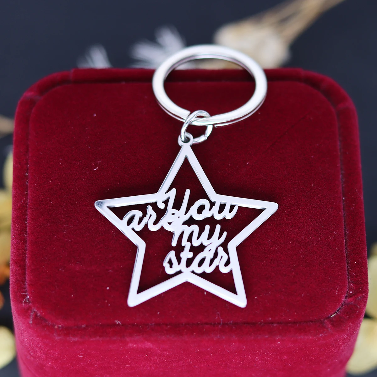 QIAMNI Custom Name Pentagram Keychain Stainless Steel Stars Pendant Keyring For Women Men Car Bag Charm Key Chain Birthday Gifts