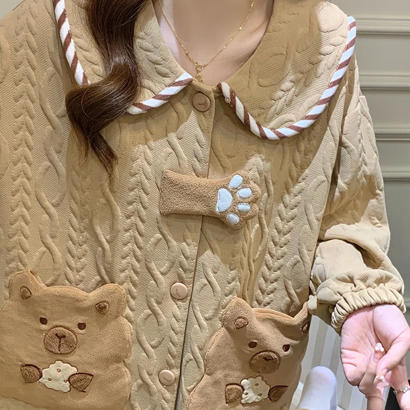 

Комплекты пижам черные женские из холодного велюра с цветочным узором, для сна и отдыха, с эффектом меха, V-образный вырез, рукав три четверти, бриджи-бермуды