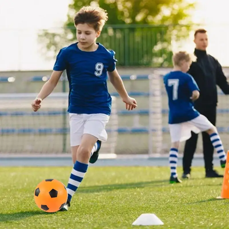 サイレントサッカー軽量低ノイズフォームサッカーボール子供アウトドアスポーツホームトレーニングバウンス静かなボール