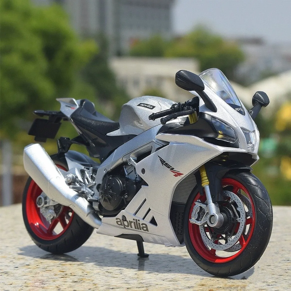 

1:12 Aprilia RSV4 RR1000 Alloy Die Cast Motorcycle Model Toy Car Collection Autobike Shork-Absorber Off Road Autocycle Toy Gift
