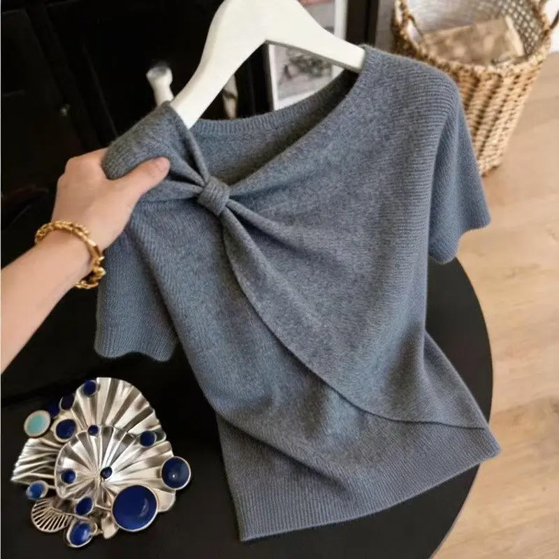 Women's Grey Knit Top Bow Detail Asymmetric Neck Short Sleeve Slim Fit Soft Knit Casual Blouse for Spring Summer Daily T-Shirt