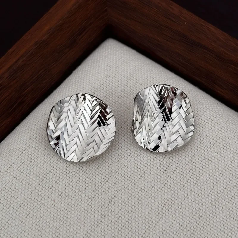 European and American irregular woven texture disc stud earrings concave-convex herringbone pattern metal concave-convex