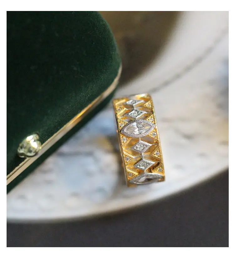 New Vintage Court Style Wide Love Open Rings For Women Wedding Party Engagement Full Zircon Carving Finger Rings Jewelry Gifts