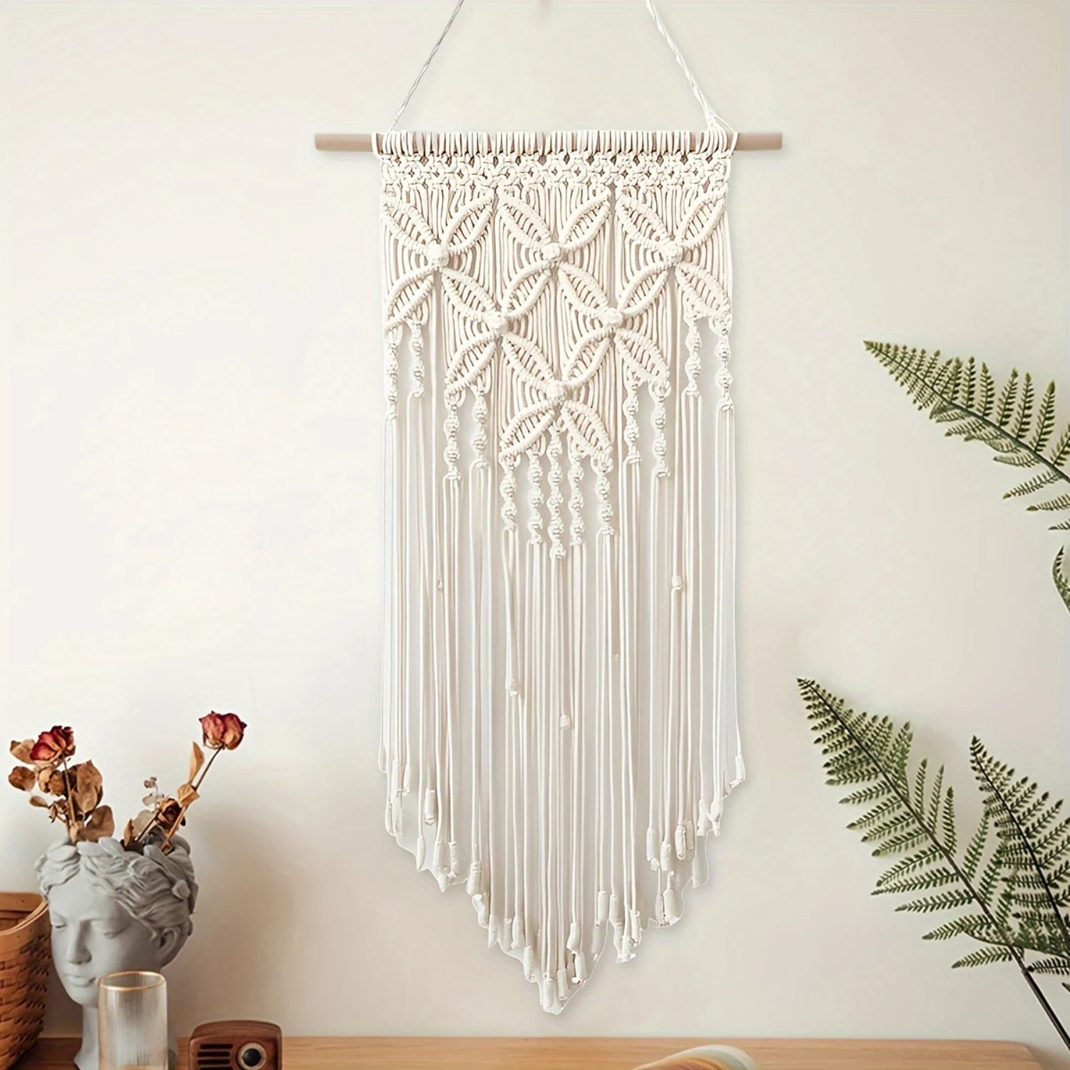 Macrame Wall Hanging Tapestry Handmade Ethnic Chic Tapestry Woven Wall Art Décor Beige Tassel Cotton Crochet Decoration for Bed