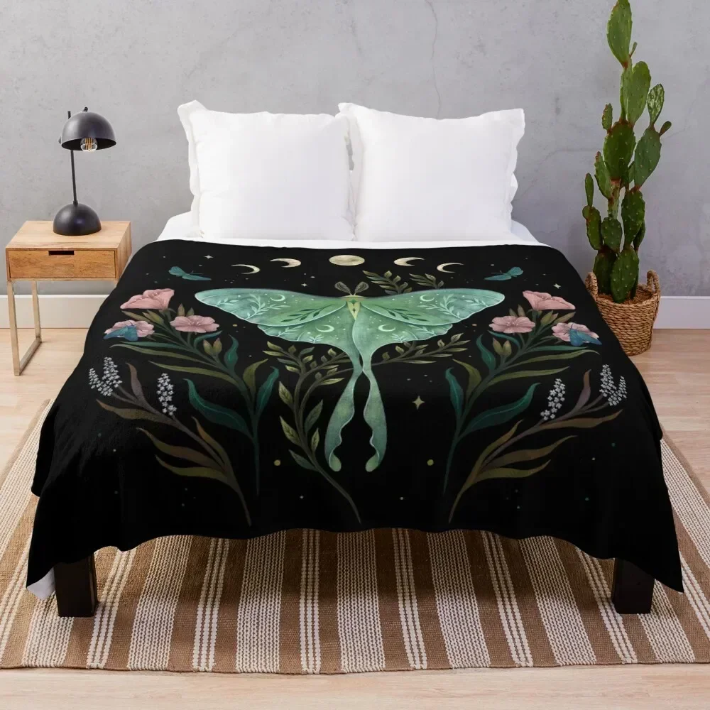 

Luna and Forester Throw Blanket Flannel Extra Large Throw Decorative Throw Soft Plaid Blankets