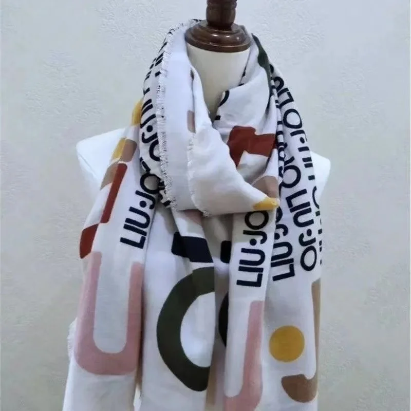 Export Italy fashion Liu Qiao Spring Festival new women's scarf shawl long scarf