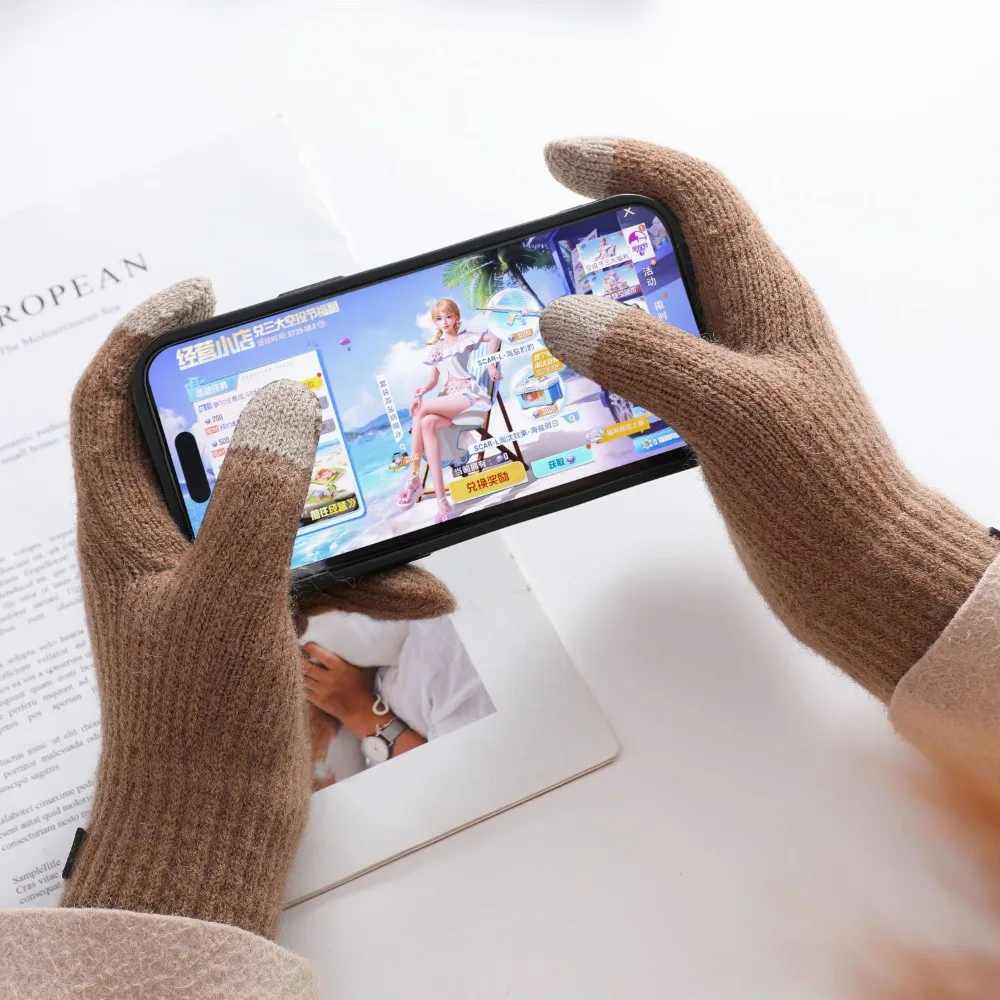 Fashion Touch Screen Winter Gloves Soft Cold-proof Knitted Mittens Thick Warm Gloves Women Men