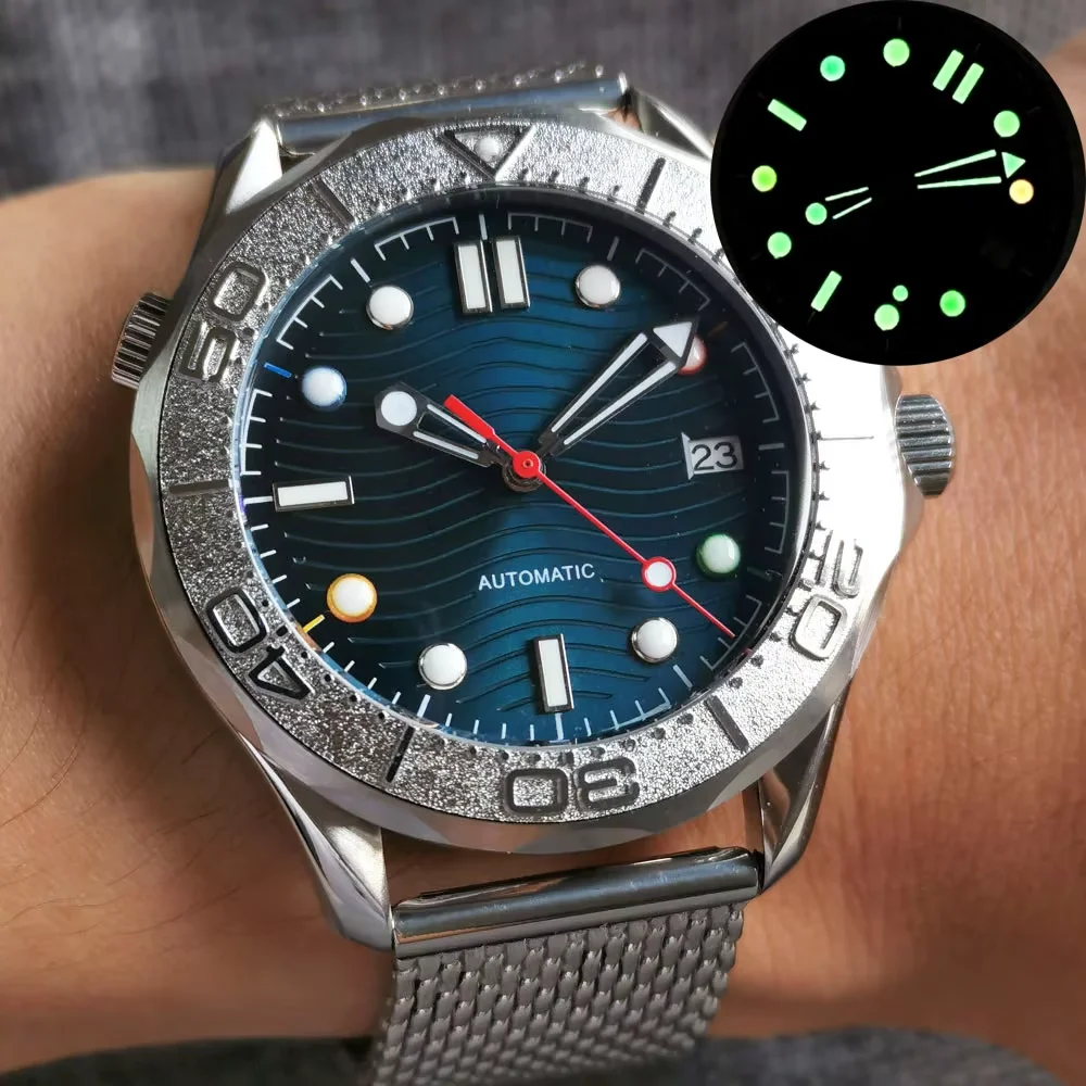 

41mm NH35A Mechanical Automatic Mens Watch Sapphire Crystal Blue Dial Multicolor Dial Marks Green Luminous Alloy Insert