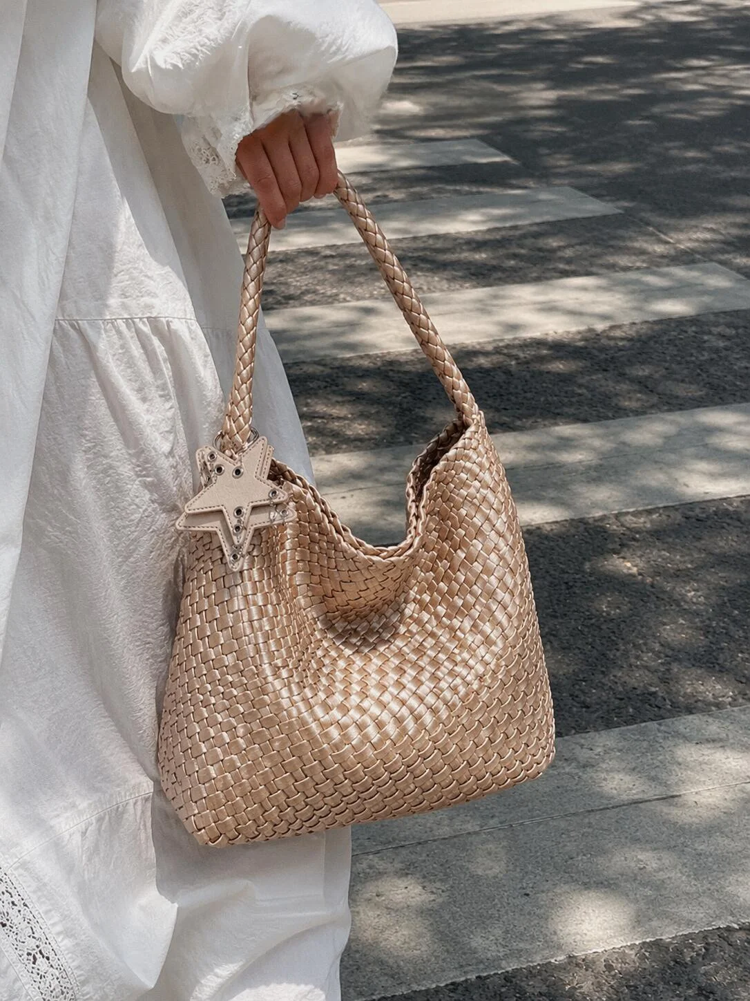 daihuini-large-capacity-commuter-women's-tote-bag-fashion-handbag-woven-design-casual-style-single-shoulder-bag-handmade-leather