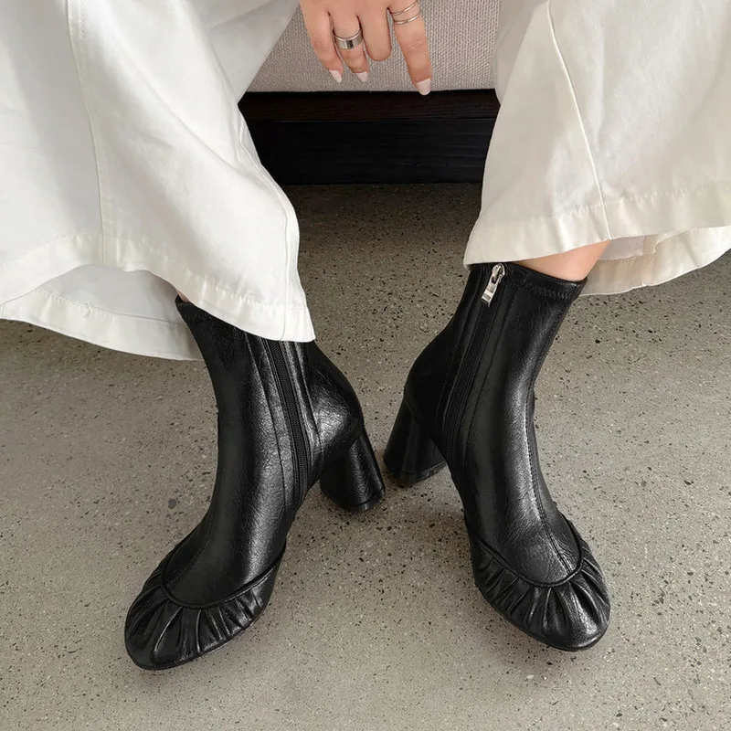 Korean Style Women Ruched Stretch Leather Ankle Boots Round Toe 6-8cm Chunky Heel Side Zipper Split Pigskin Lining TPR Sole F58