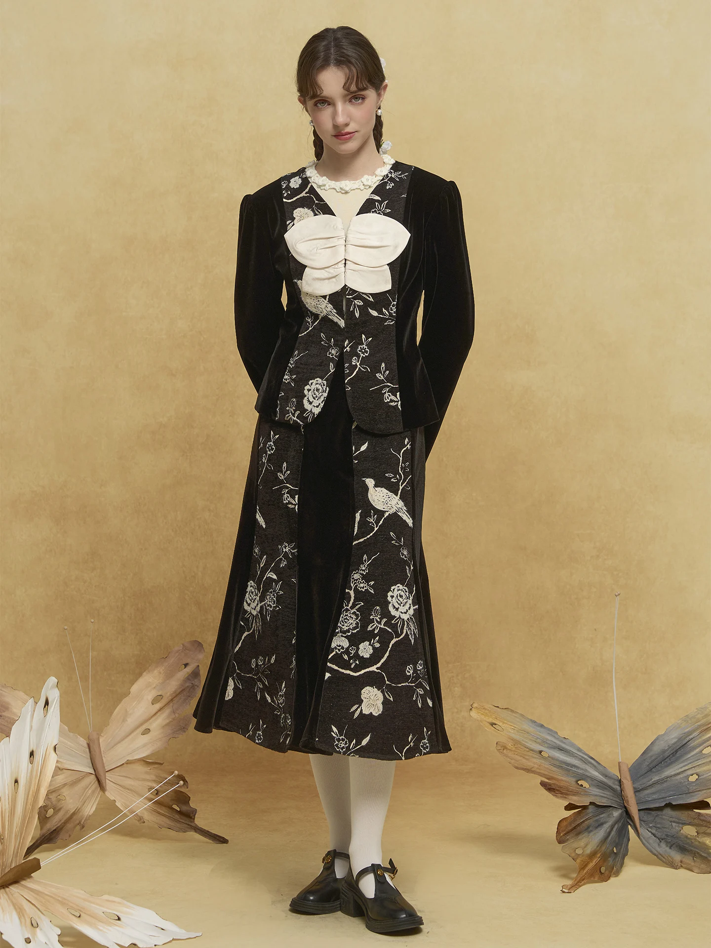 

Оригинальный дизайн, бархатная укороченная куртка с завышенной талией, осенне-зимняя новинка, женская модная верхняя одежда из нейлоновой ткани