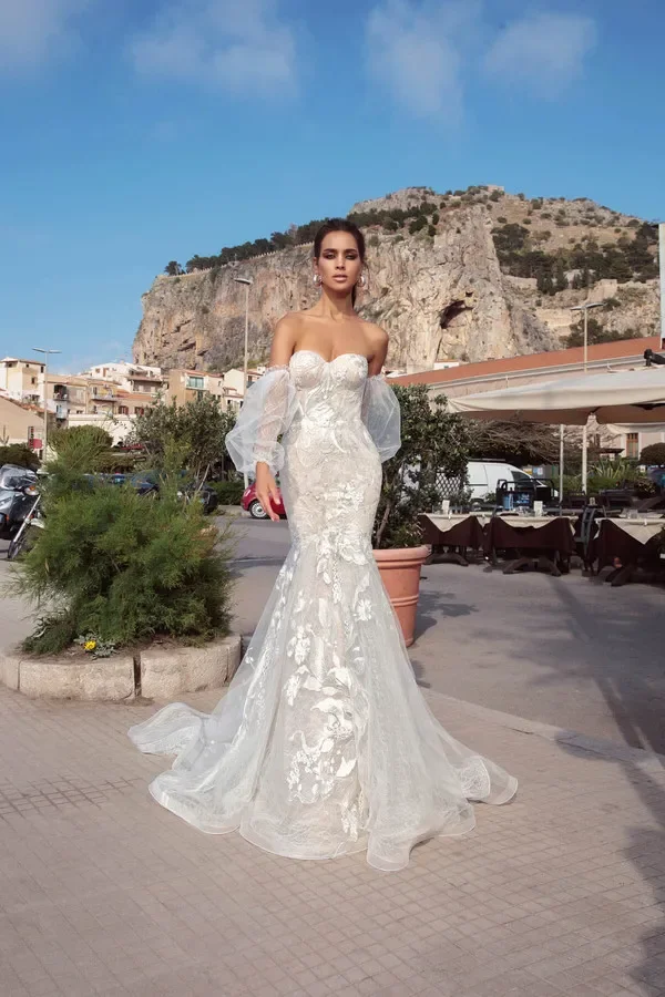 Sexy mermaid wedding dress with detachable sleeves Sweep train Sweetheart applique with lining custom plus size bridal dress