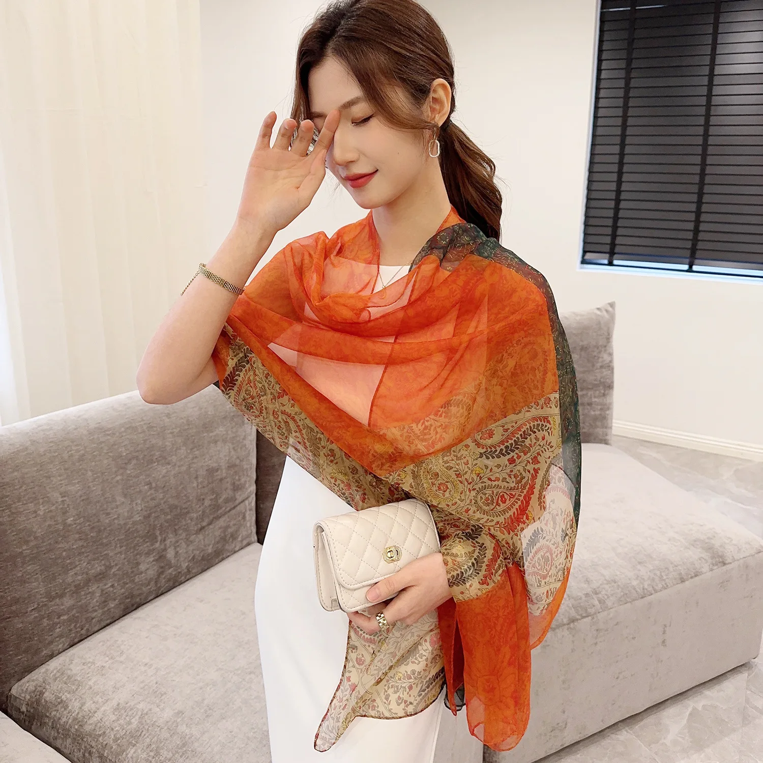 Print Silk Scarf Hijab Women Spring Deisgn Soft Beach Stoles Elegant Head Scarves Echarpe Shawl Satin Large Wrap Echarpe Bandana