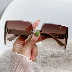 Occhiali da sole quadrati Vintage donna Classic Retro Gradient Mirror occhiali da sole senza cornice moda femminile senza montatura Oculos De Sol