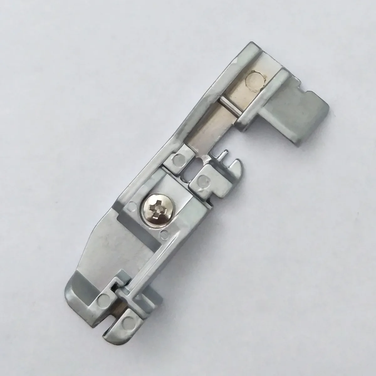 7PCS Presser Feet Set Singer Overlock Serger Presser Foot 14CG754 14SH654 14SH754 14hd854 With Gift Overlock Suk Needle Thread