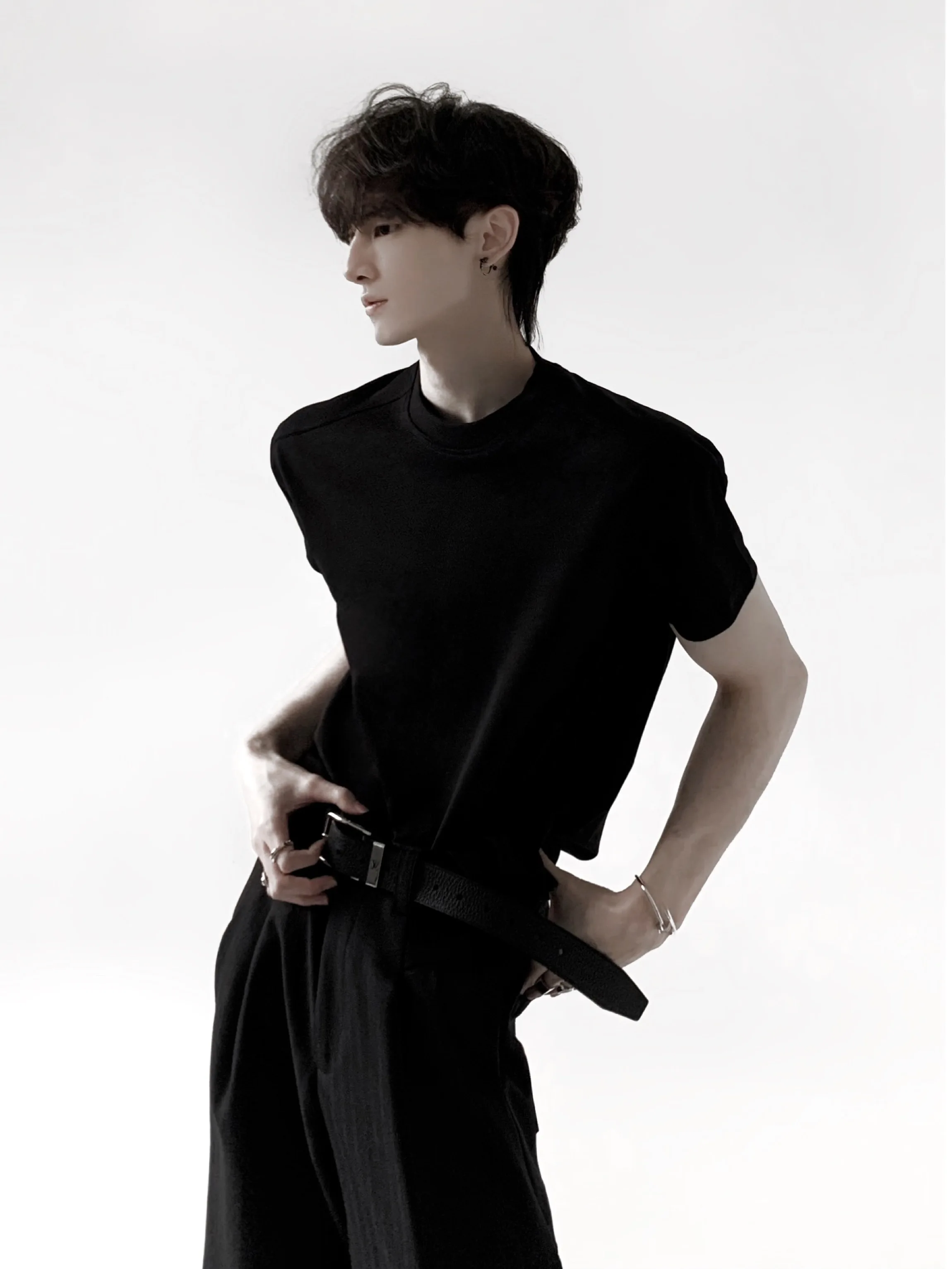 Black Slim Fit Short Sleeve T-Shirt Men's Clean Fit Boxy Cool Feeling Autumn Mountain Wind Minimalist Tailoring round Neck ...