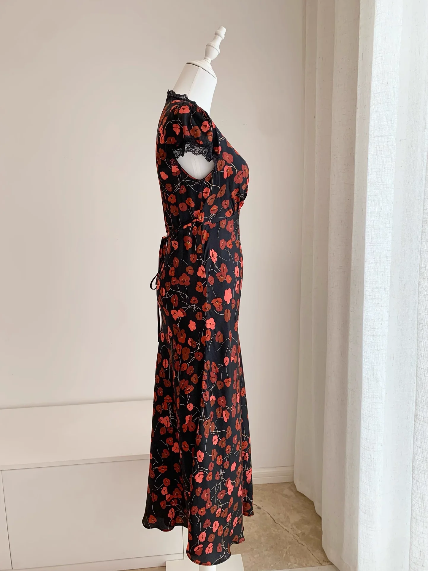 

Flower Print Women Long Dress 2025 New Lace Embroidery Patchwork V-Neck Short Sleeve Vintage Slim Robe