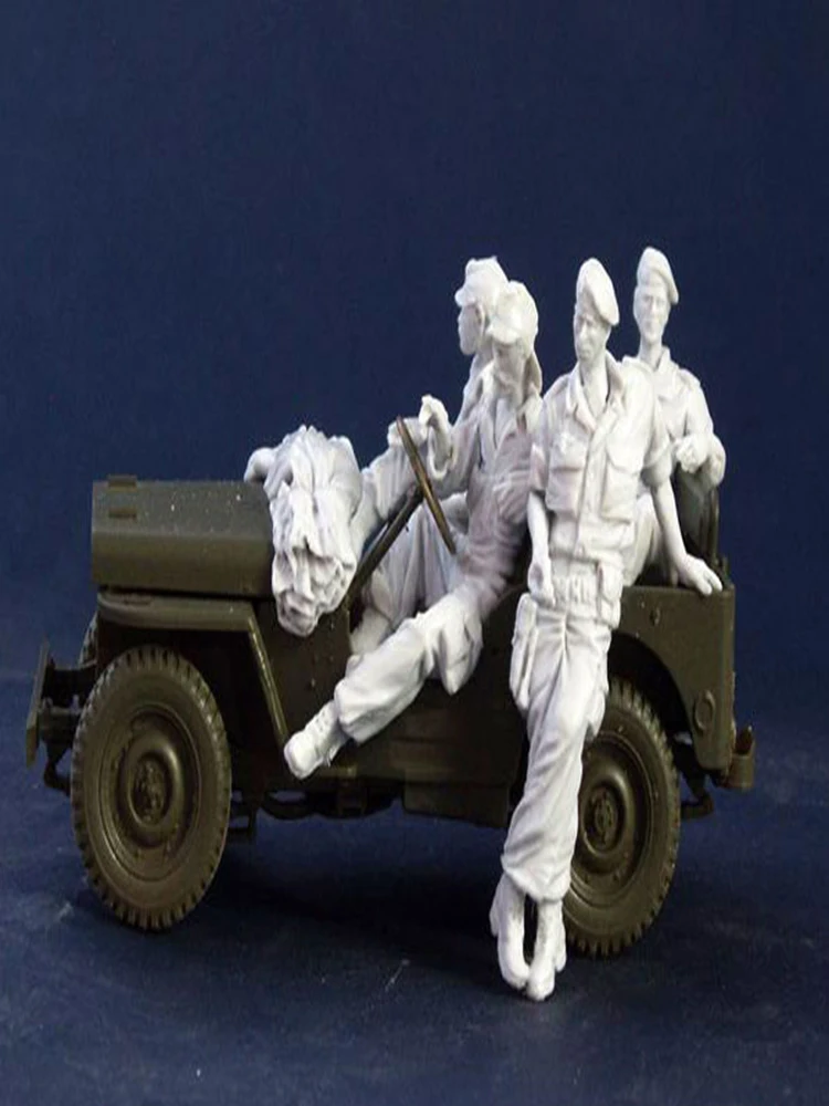 New Unassembled  1/35 ancient crew include 4 man (NO CAR )  Resin Figure Unpainted Model Kit