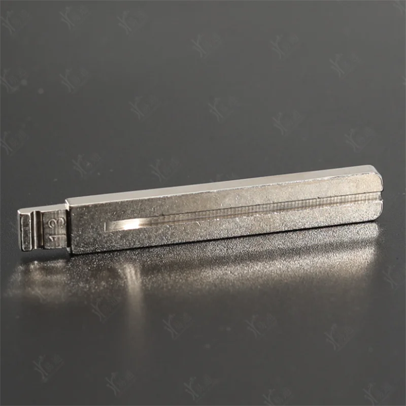 

30 шт. универсальный ключ для пультов KD VVDI Flip Blade 13 # Для Toyota LEXUS CROWN Car Пустой пульт дистанционного управления No 13 KEY BLADE