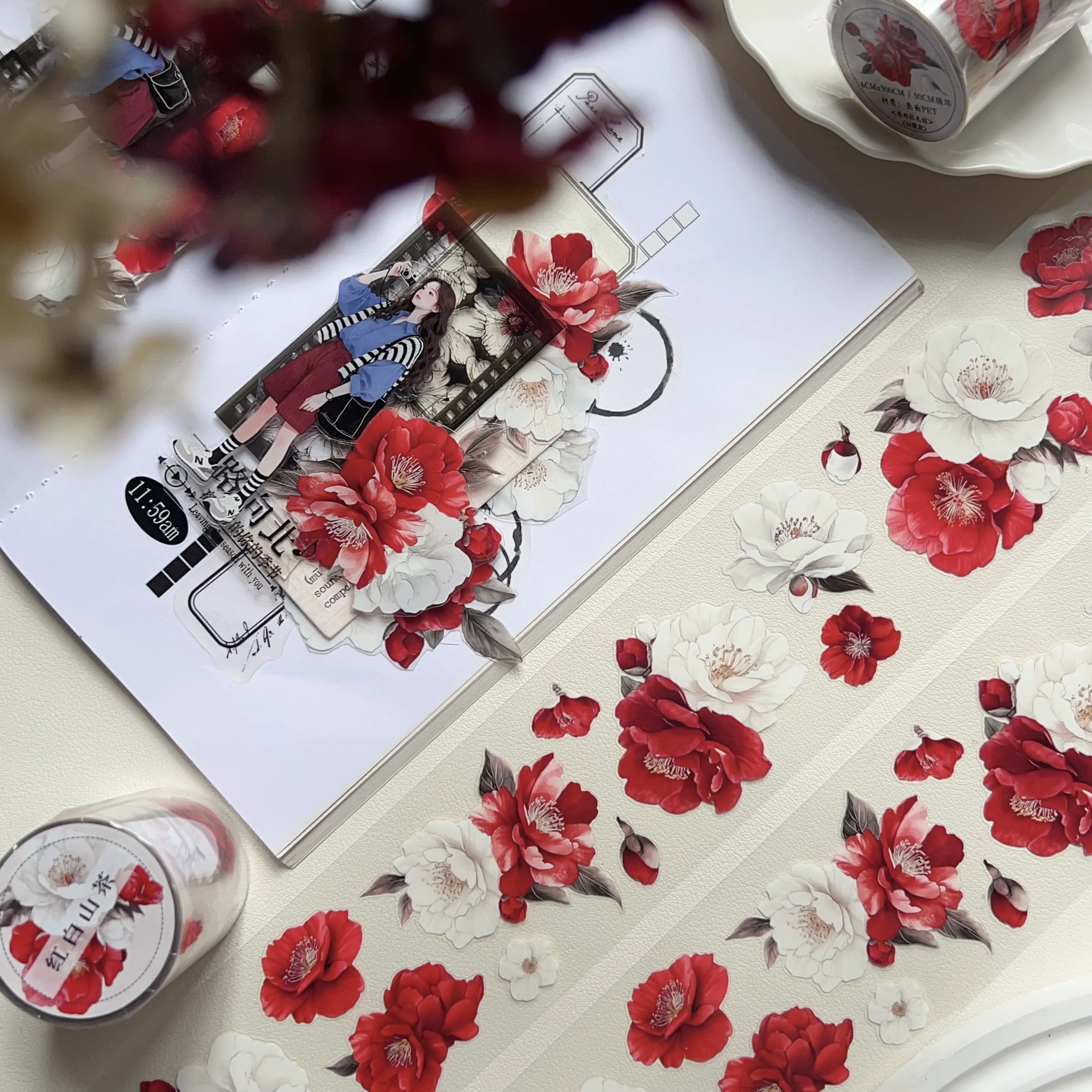 

〖Red and White Camellia〗PET Die Cut Notebook Sticker Tape Light retro red, whit