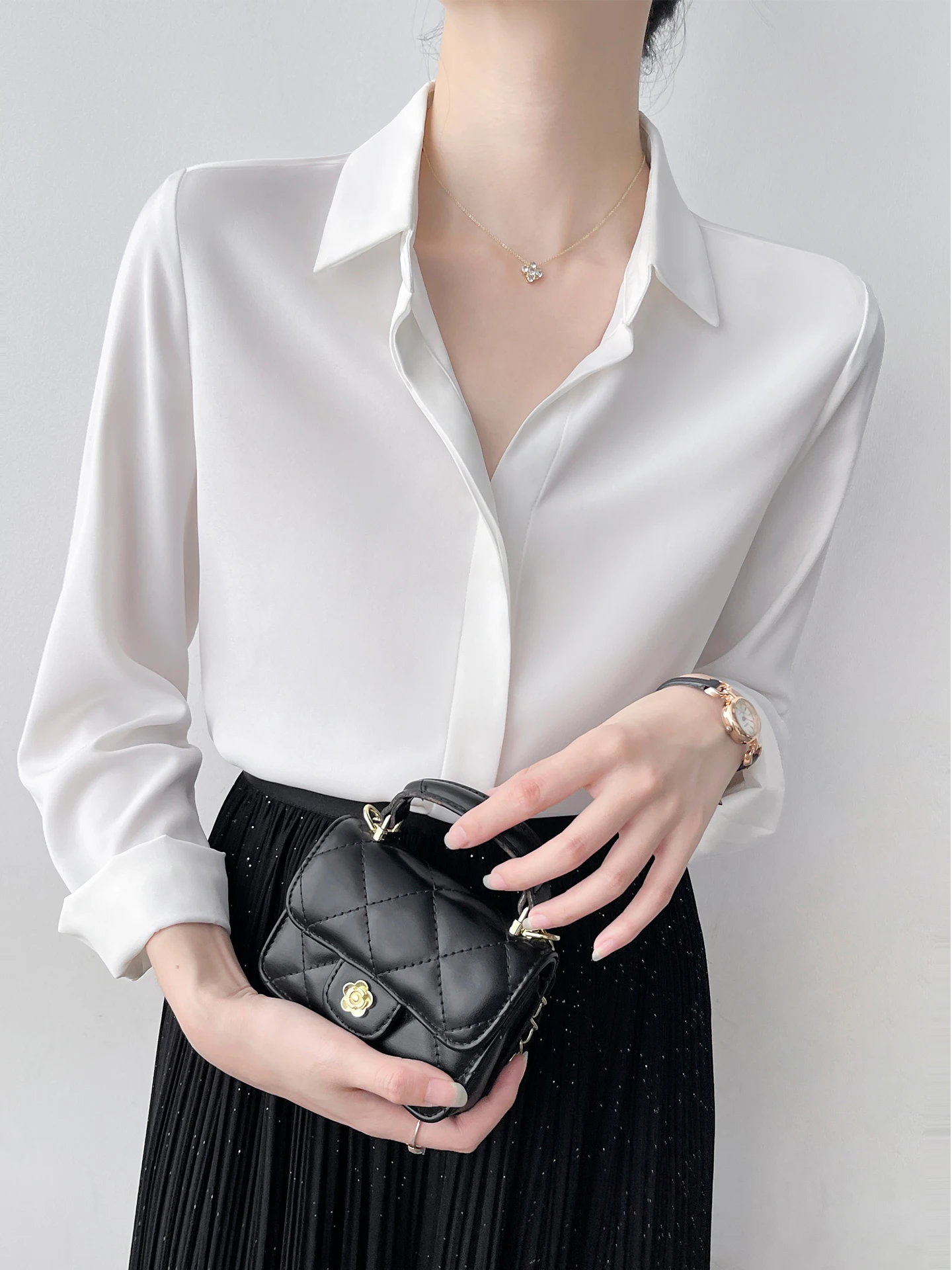 

Шикарная белая шелковая блузка для женщин, простая, универсальная, для деловых встреч и собеседований, с длинным рукавом, для ношения под одеждой, многослойный топ в корейском стиле