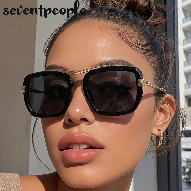 

Oversized Square Sunglasses Women 2026 Luxury Designer Gradient Lens Metal Flat Top Shades Steampunk Outdoor Travelling Eyewear