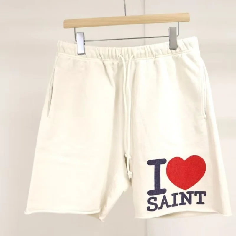

SAINT SS26 5-я коллекция: летние мужские и женские белые и черные винтажные шорты-джоггеры свободного кроя с принтом в виде букв и сердец