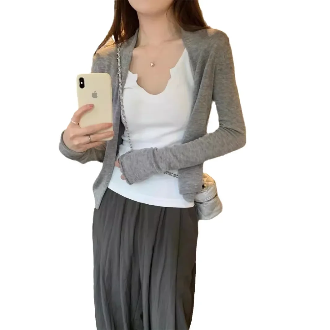 Blouson gris court frisé pour femme