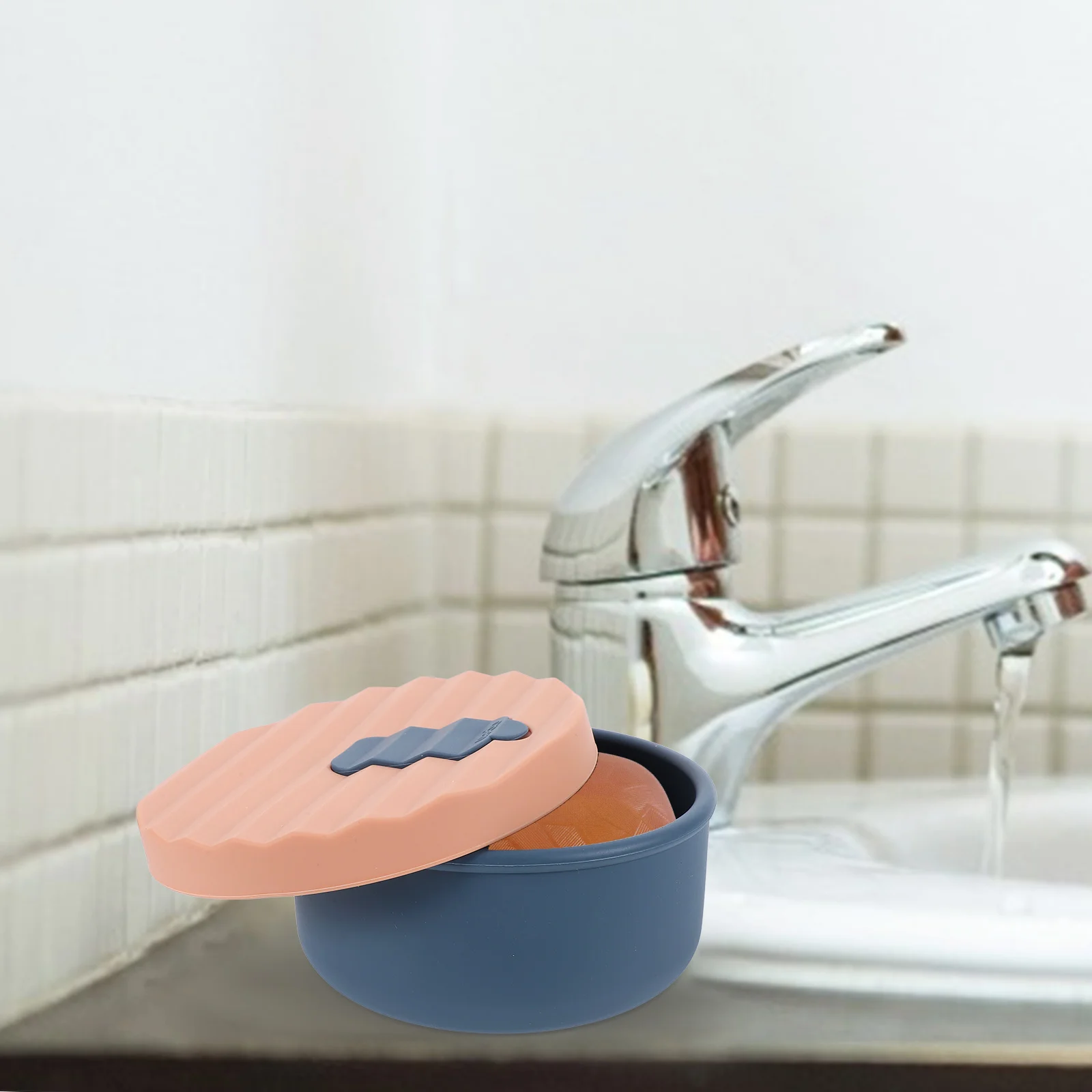 

Travel Soap Holder Box Portable Container Lid Bathroom Supplies Neat Tidy Decorative Gift Soap Dish Bathroom Supplies