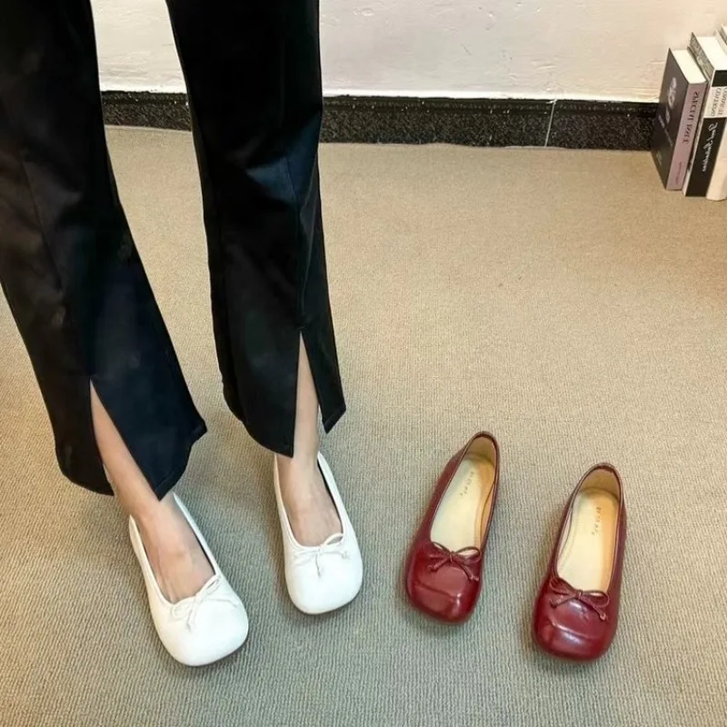 Mocassins de couro antiderrapante para mulheres, elegantes apartamentos bowknot, sapatos soltos, sapatilhas de bailarina confortáveis, sapatos para mães