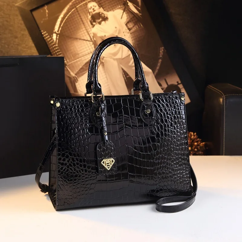 

2026 new style temperament commuter handbag, soft leather large capacity single shoulder messenger bag