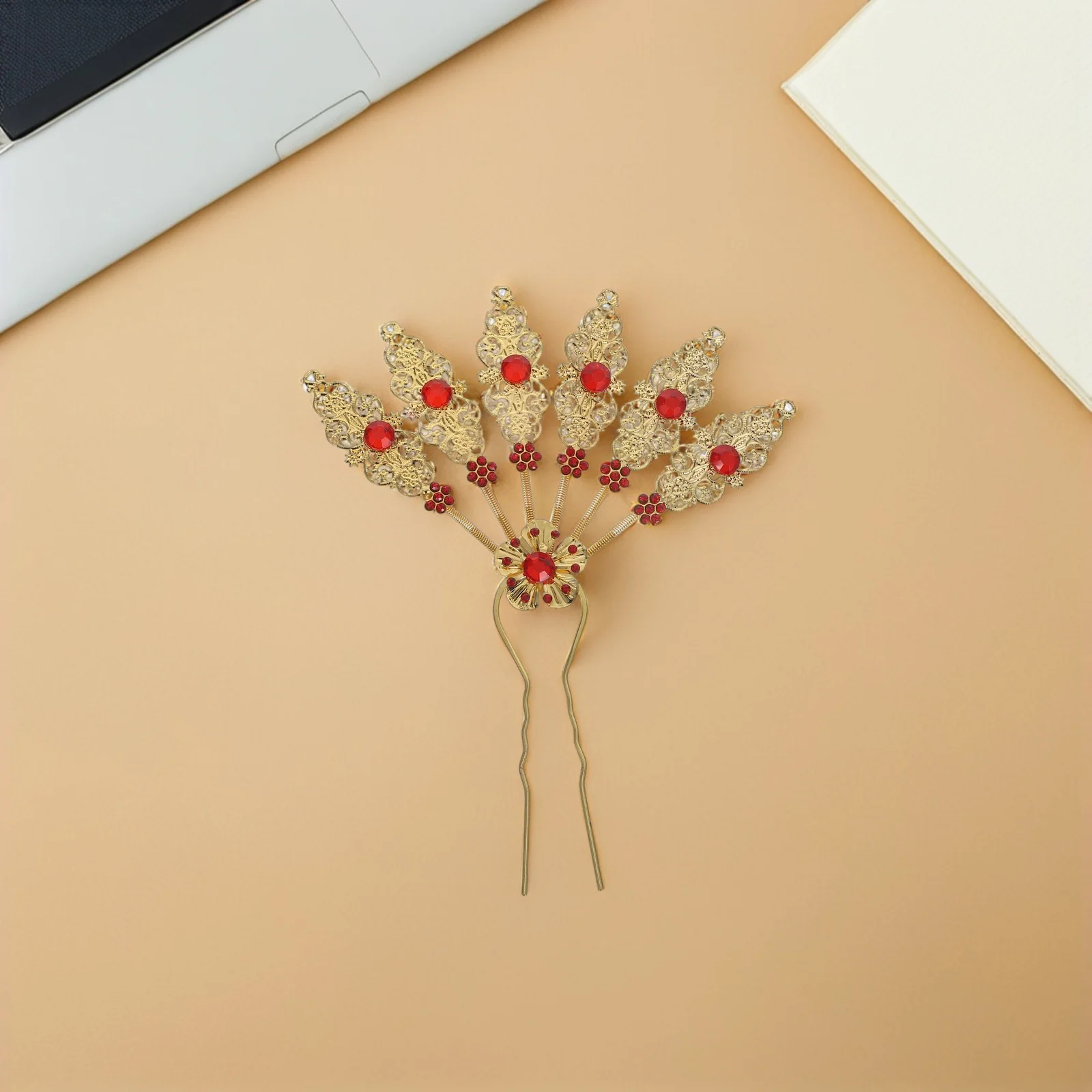 

Elegant Vintage Hairpin Golden Leaf Design Rhinestone Hair Stick U Shape Hanfu Hair Fork Lightweight Comfortable Accessories For