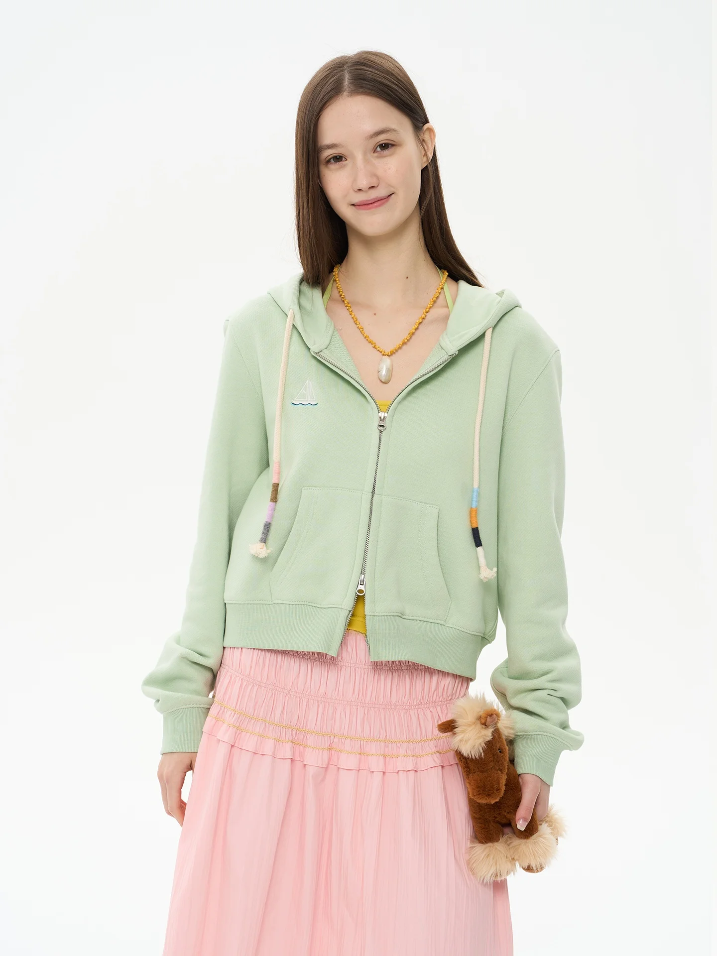 

Худи-кардиган на молнии с вышивкой в виде парусника ручной работы, с коротким рукавом, из хлопка, в повседневном стиле, для женщин