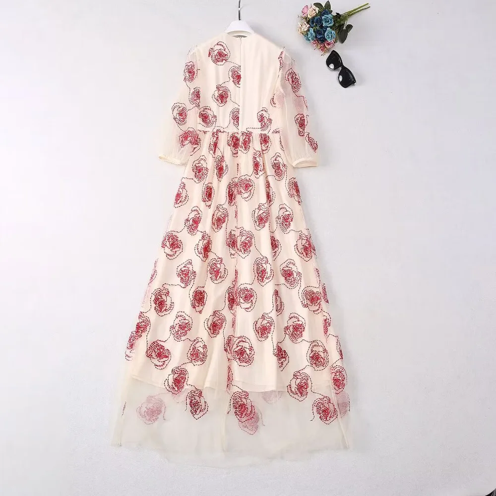 European and American women's clothing 2024 summer new V-neck Three-quarter sleeve flower embroidery fashion Pleated dress XXL