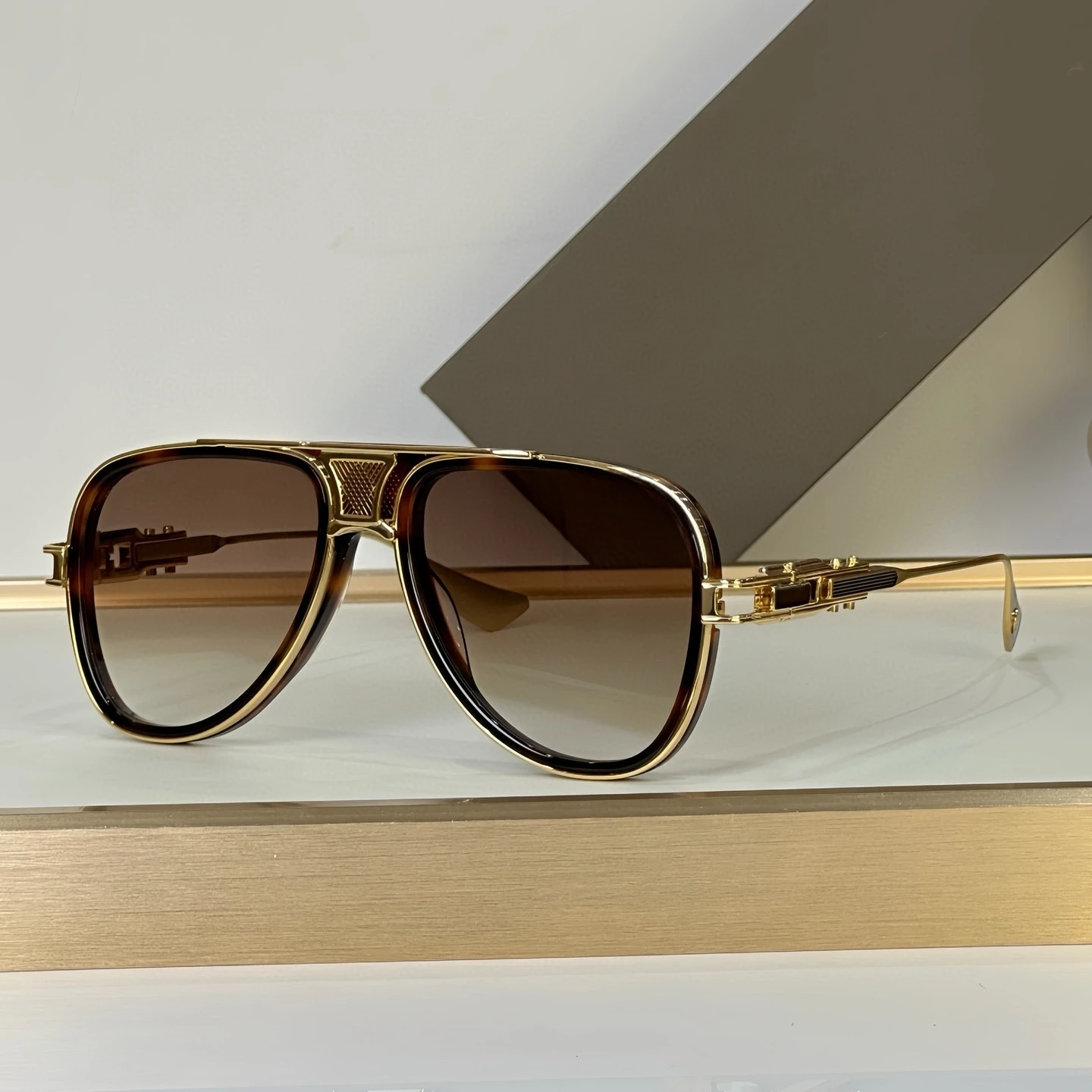 

Lentes de sol hombre Alloy Vintage Men's Sunglasses GRAND-DECADE Fashion sun glasses DTS 460 man Stylish women's Sunglasses