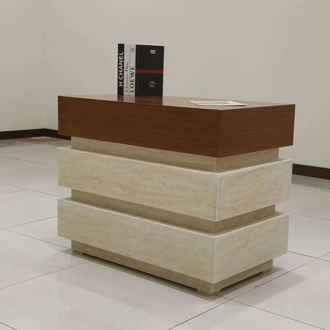 Nakajima Cabinet Display Table Liushuitai Jewelry Store