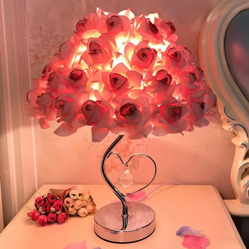 

Creative and minimalist European style feather table lamp bedroom bedside princess wedding room warm LED birthday gift rose