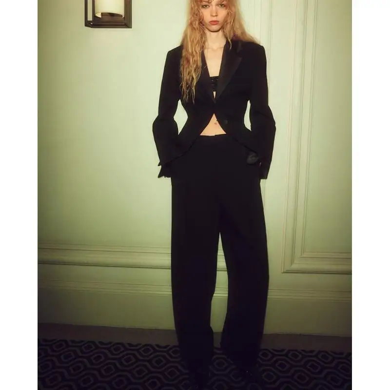 

New Autumn Winter Women's Suit Jaet Long Sve Commute Single Button Splice Slim Fit Office Outerwear Faion Ele
