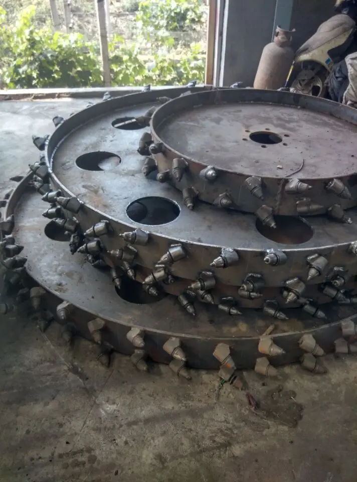 Custom High Productivity Asphalt Concrete Pavement Trenching Machine Curb Trenching Machine Disc Roadside Trenching Machine