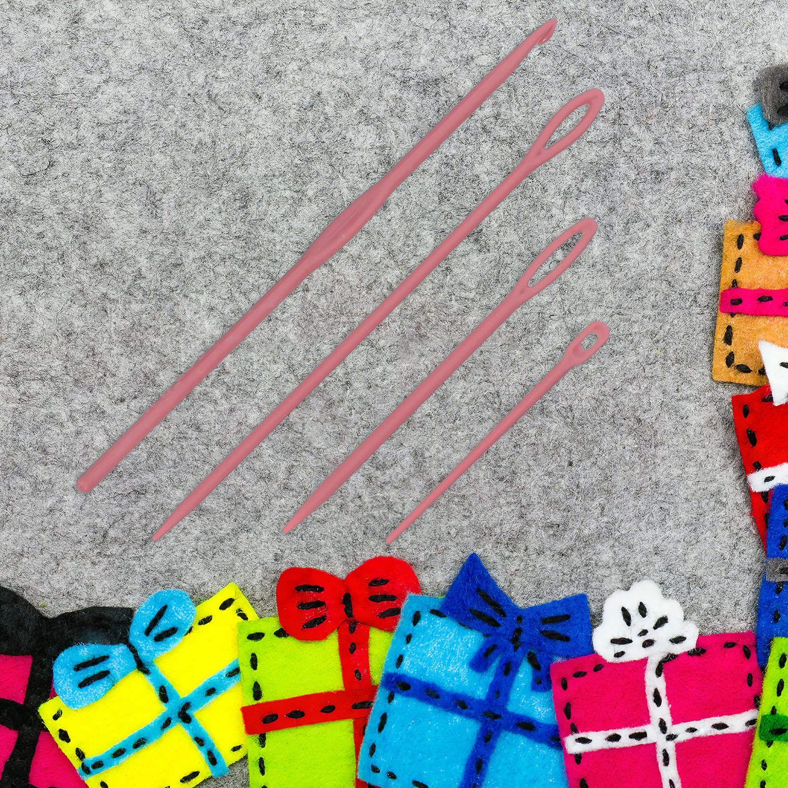 

9Pcs DIY Circular Knitting Machine Kit with Crochet Hooks Yarn Winder Hand-Cranked Hat Scarf Socks Knitting Accessories