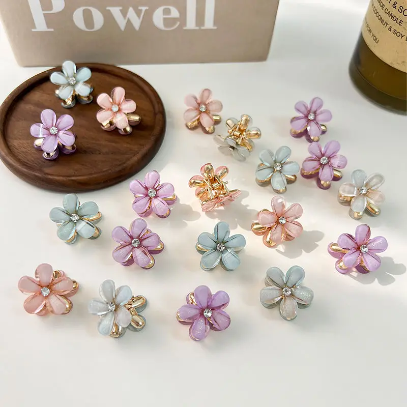 6Pcs/lot 2cm Mini Crystal Flower Hair Claw Clips Sweet Pearls Acrylic Hair Clamp For Girls Kids Hair Styling Clips Accessories