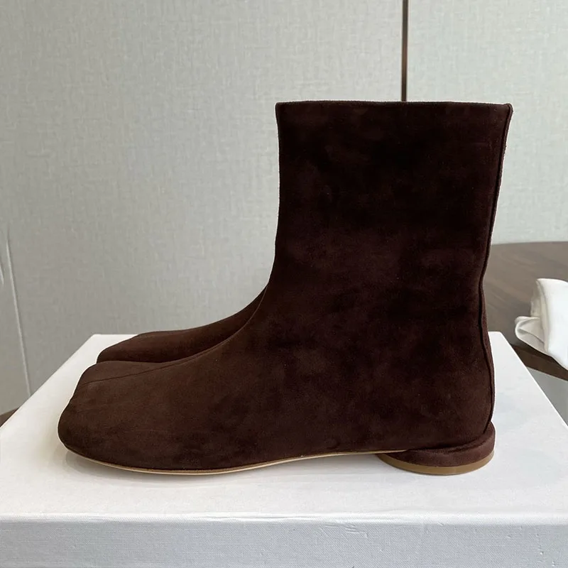 Chelsea Boots Women Suede Flat Bottom Short Boots Round Toe Zipper Design Ankle Botas Mujer Ladies Autumn Winter Vacation Shoes
