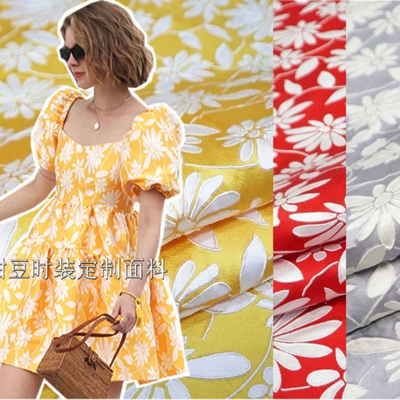 

Окрашенная в пряжу парчовая жаккардовая ткань Цветочное платье Костюм Пальто Одежда Европейский бренд Модный дизайн Вышивание Оптовая продажа Материалы Ткань