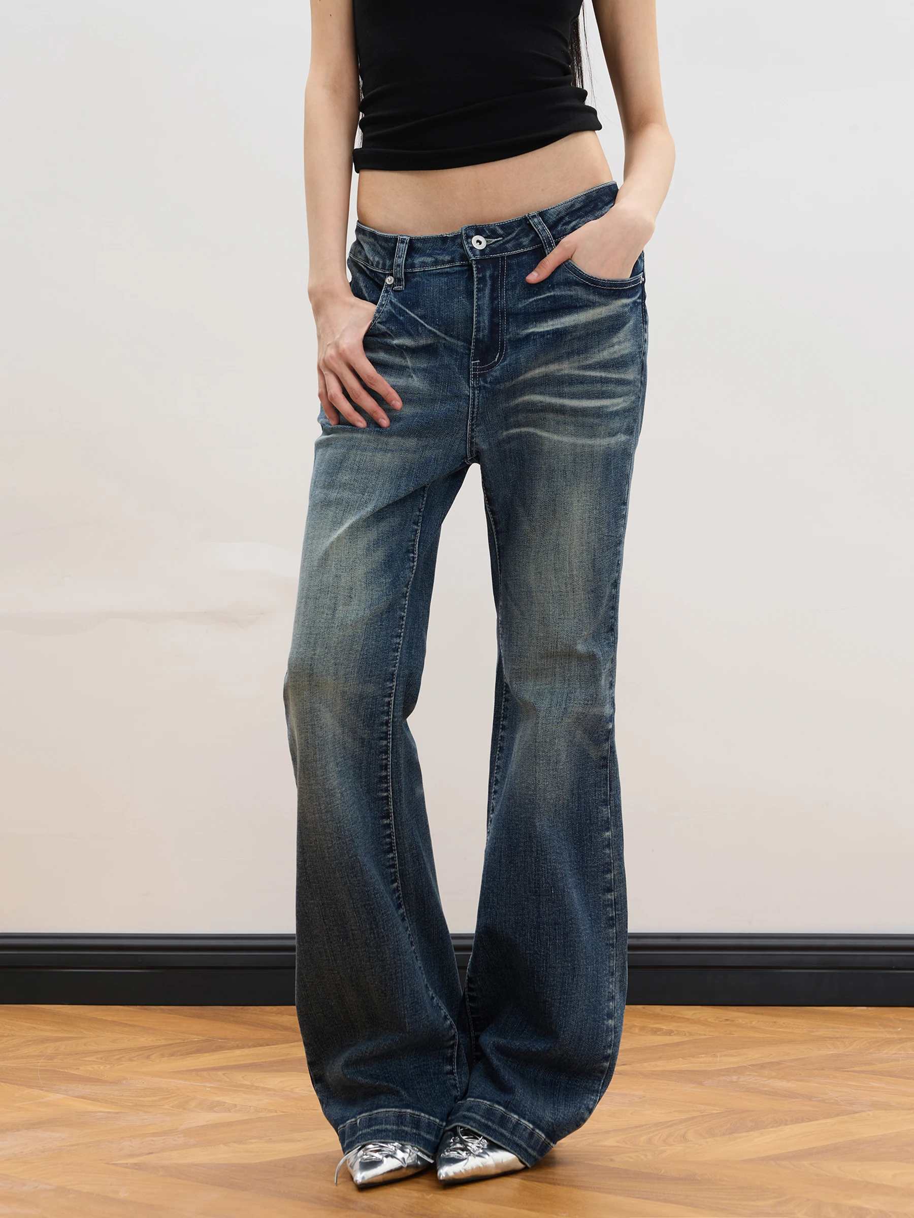 

Low-Waist Bell-Bottom Jeans Women's Slim Fit Washed American Hot Girl Fashionable Versatile Straight Leg Jeans by JUNECUT