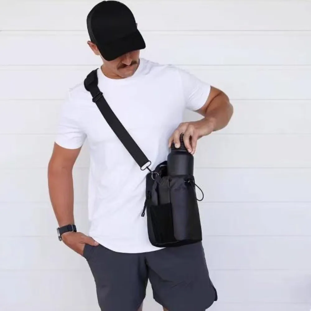 

Yoga & Fitness Magnetic Water Bottle Pouch: Large-Capacity Portable Crossbody Water Bottle Holder