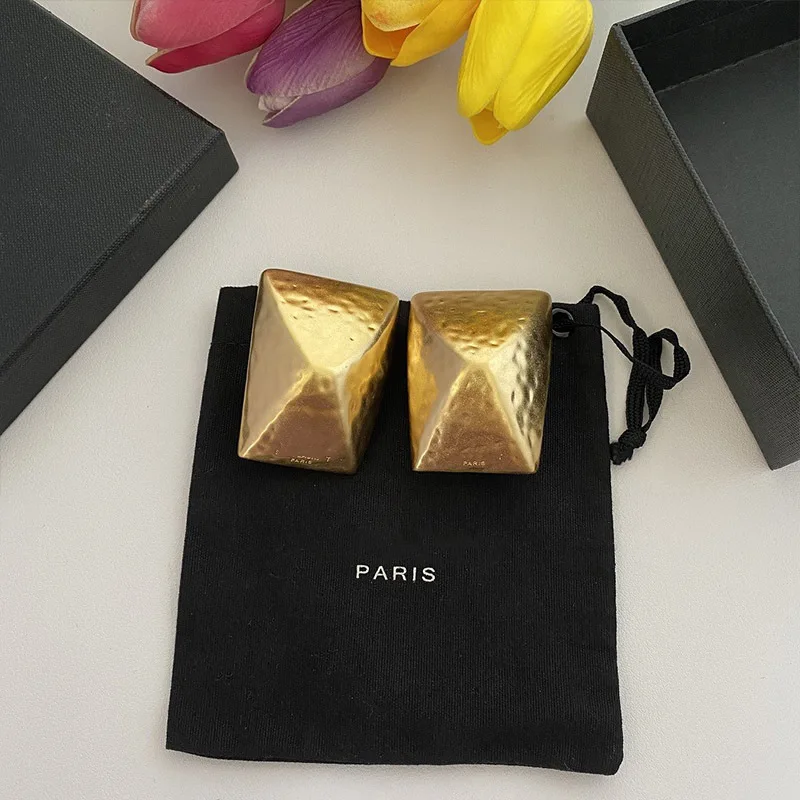 Geometric Frosted Gilded Ear Clips For Women Extra Large Earring Accessory Vintage Palace Jewelry European American Style Y2K